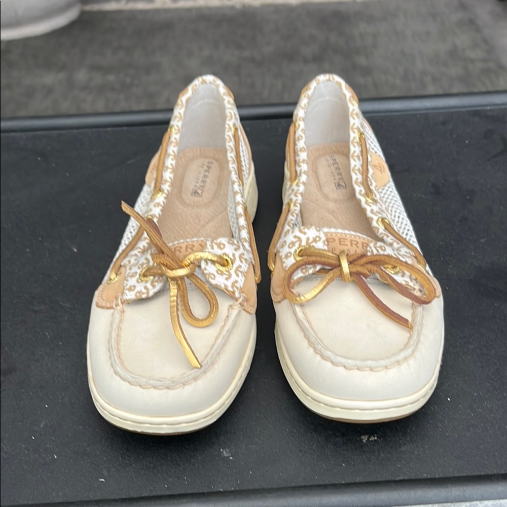 Sperry Women's Cream and Tan Boat Shoes